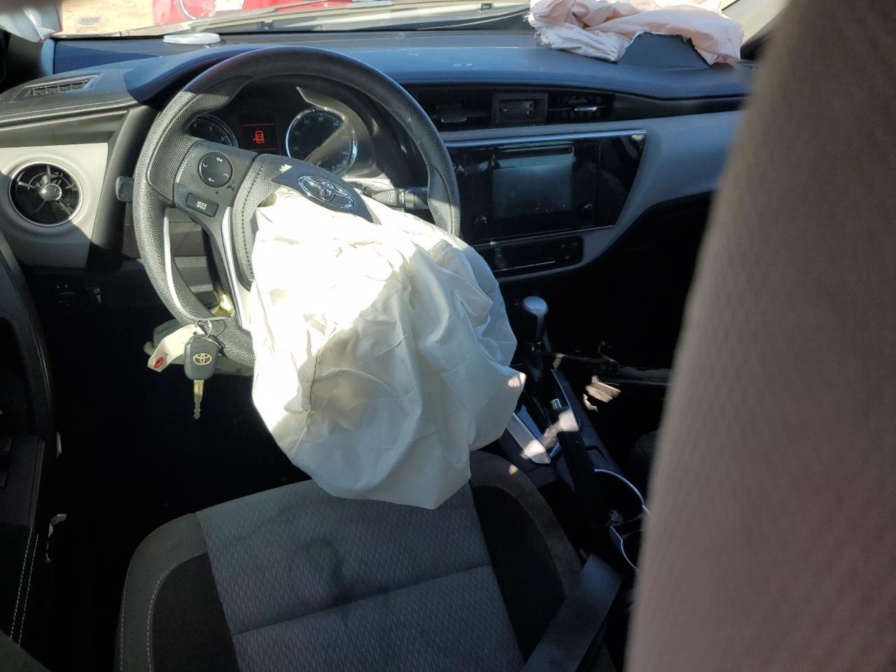 2019 TOYOTA COROLLA