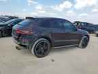 2016 PORSCHE Macan