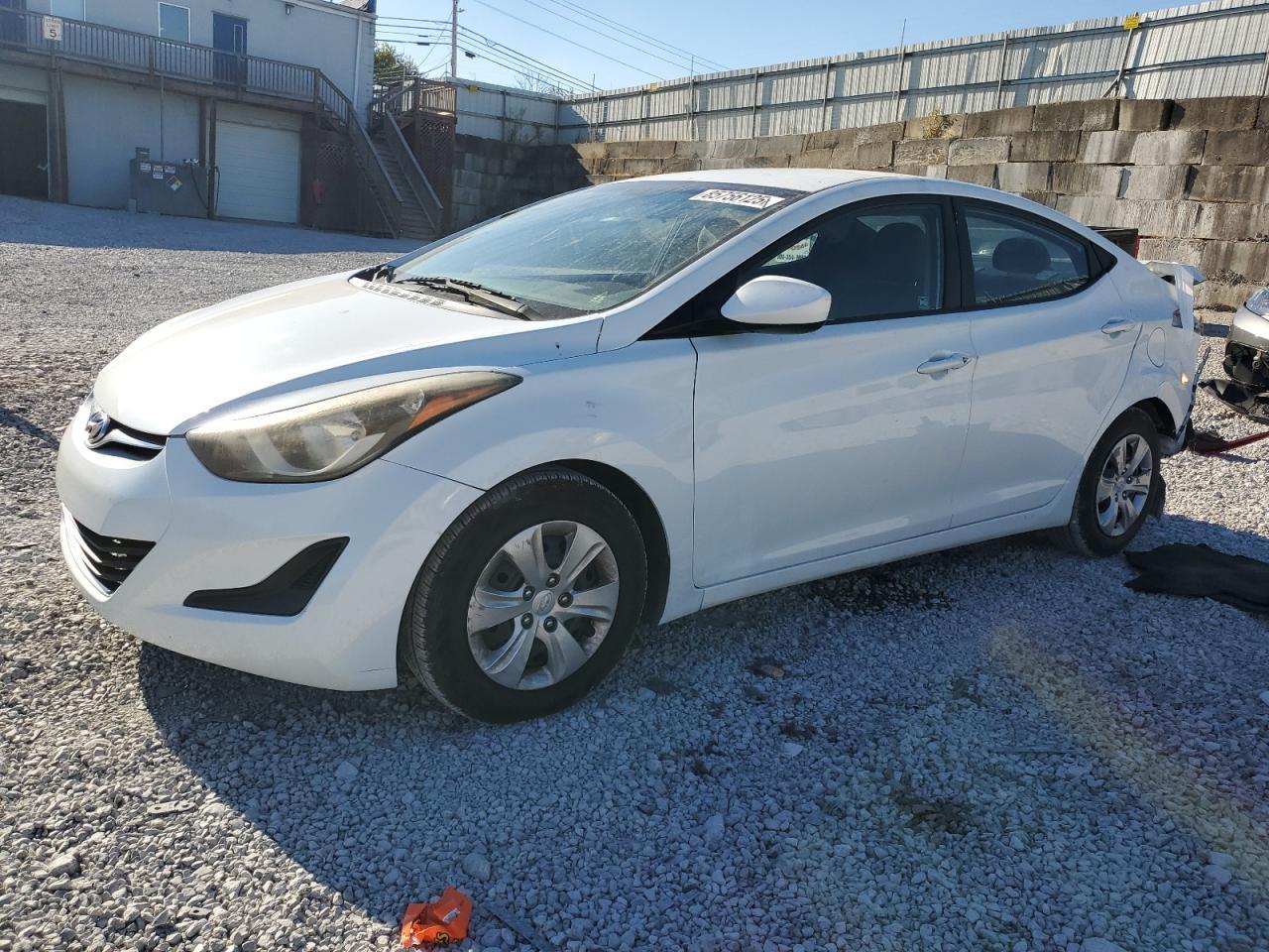 2016 HYUNDAI ELANTRA