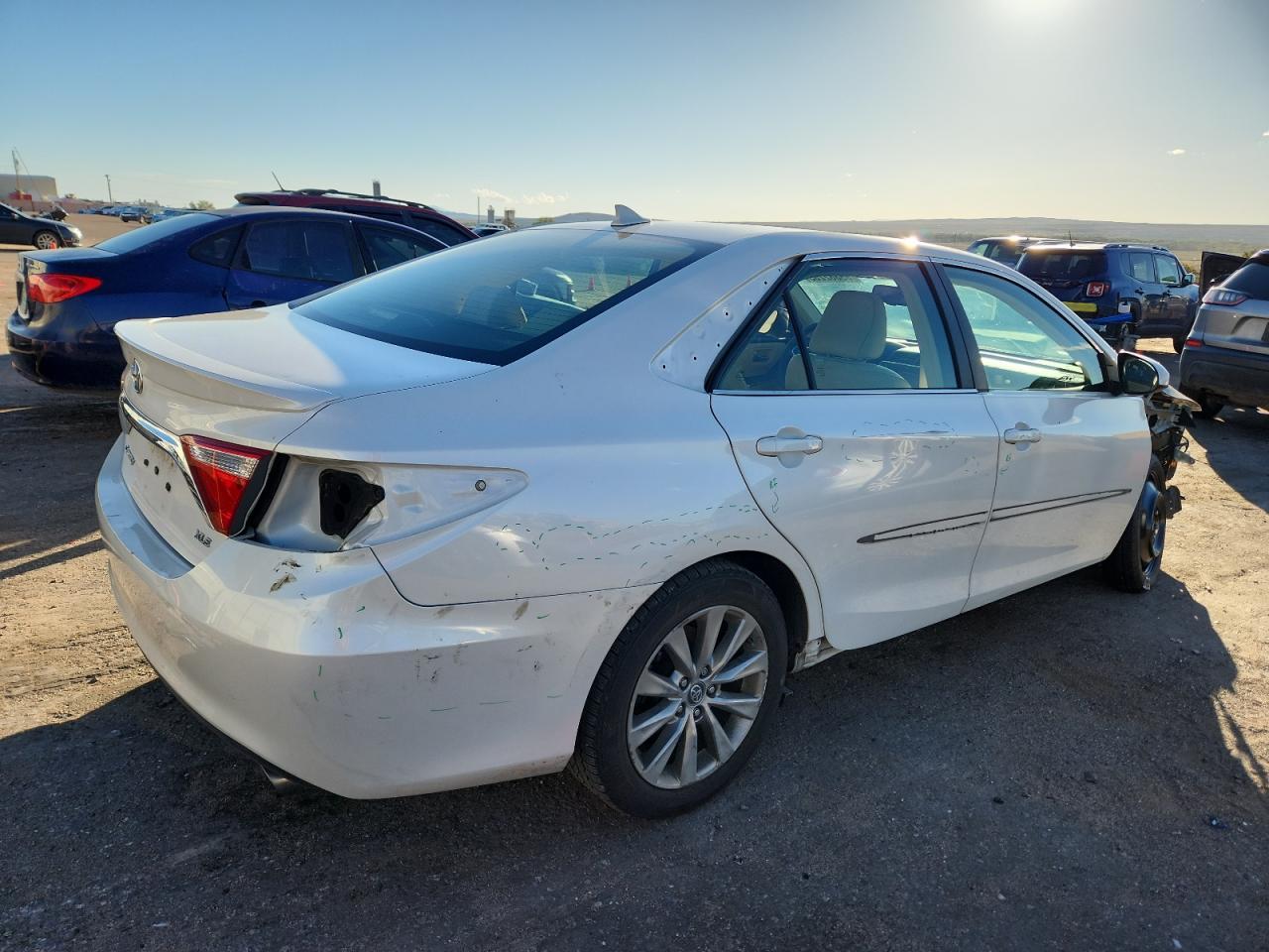 2017 TOYOTA CAMRY
