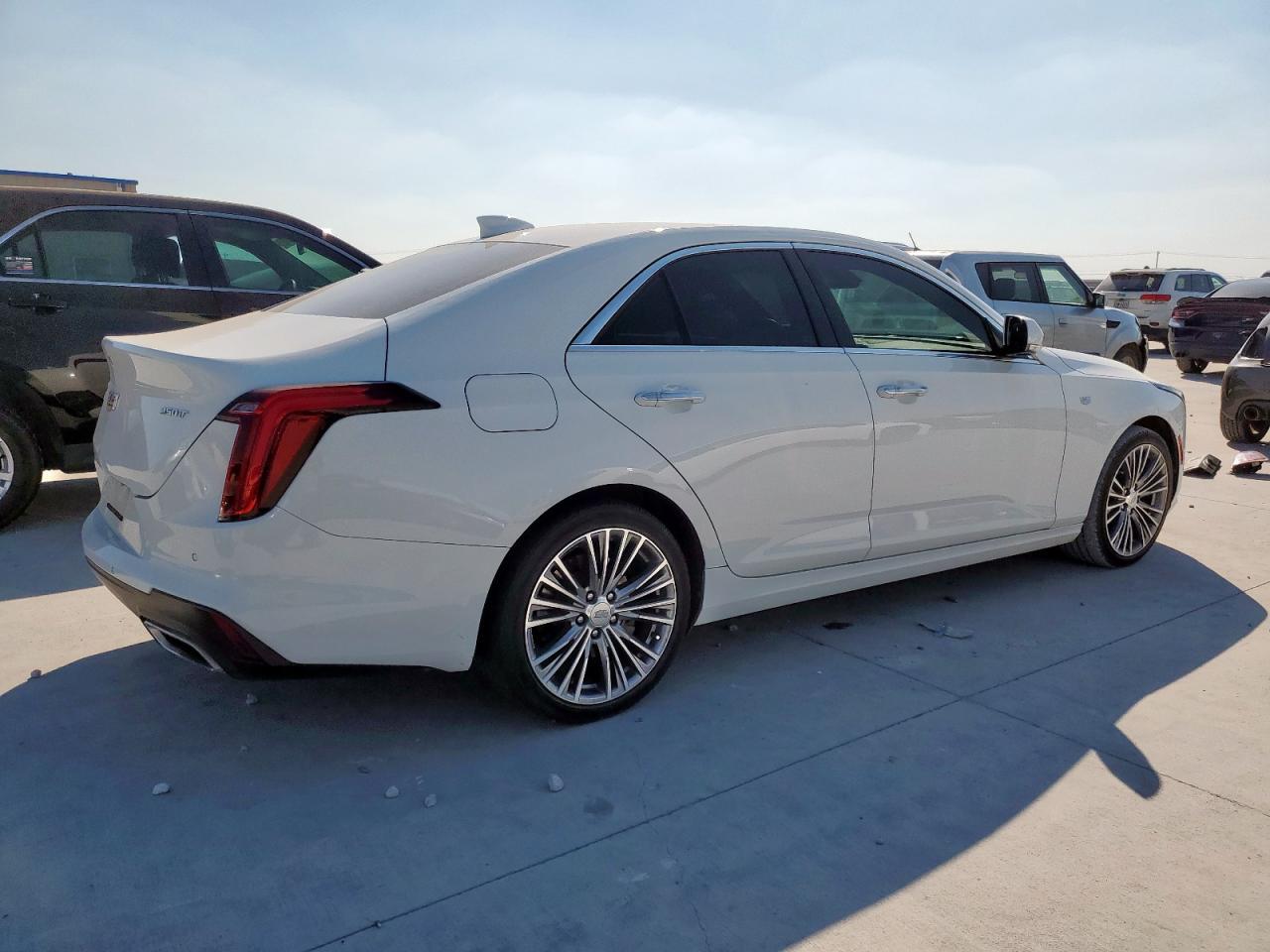 2020 CADILLAC CT4