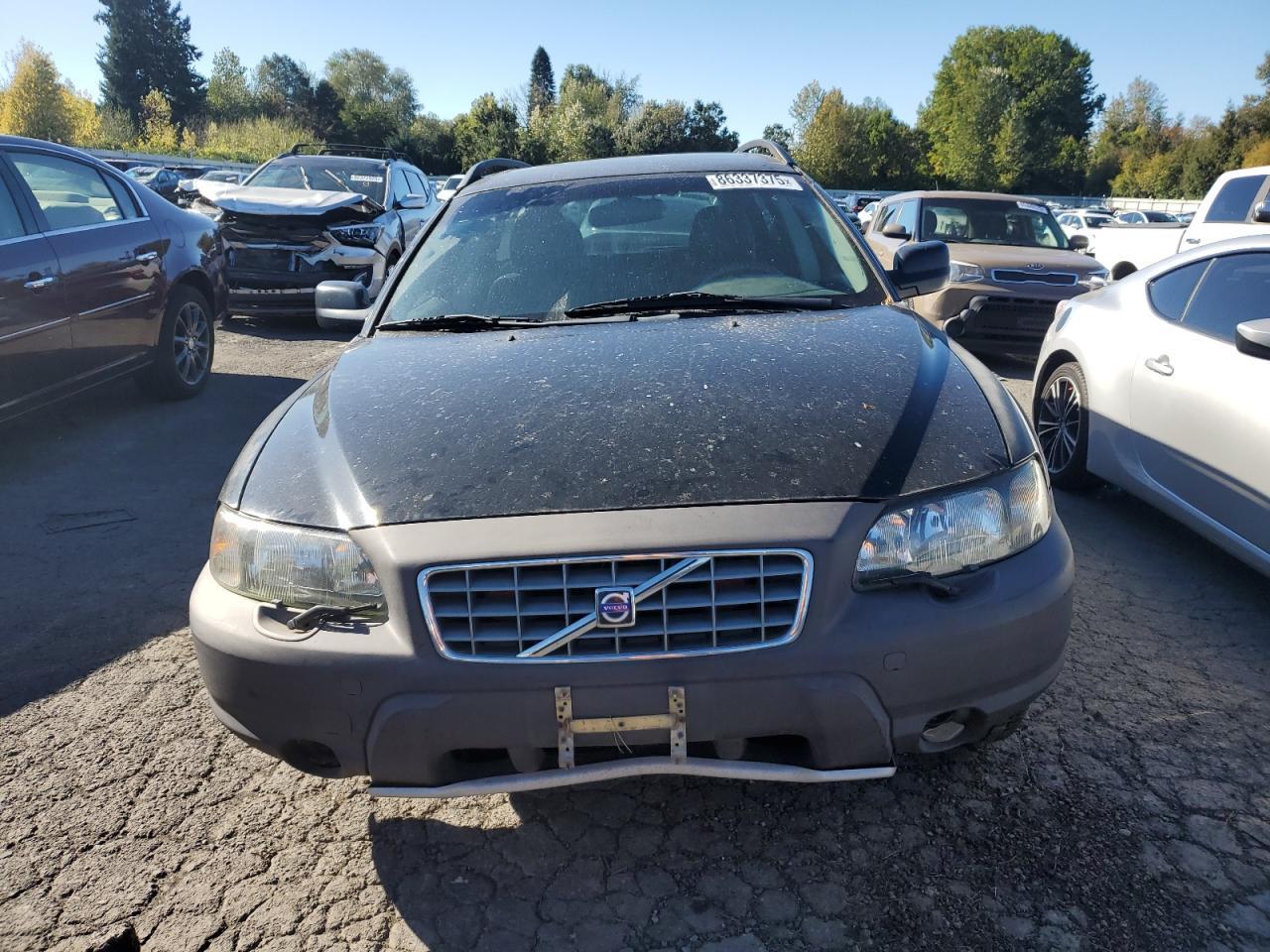 2002 VOLVO V70