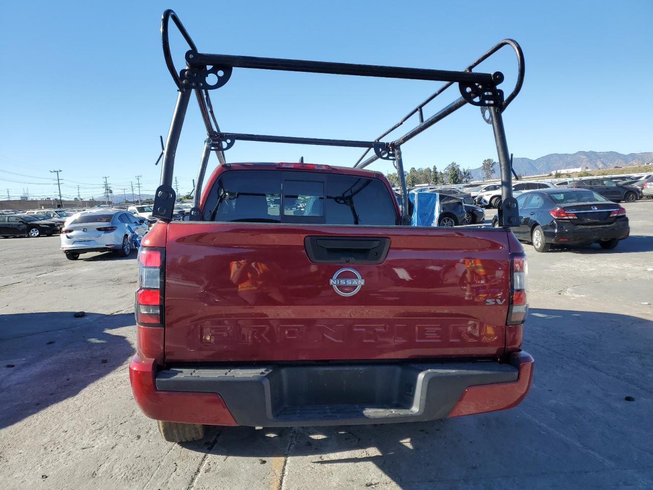2022 NISSAN Frontier