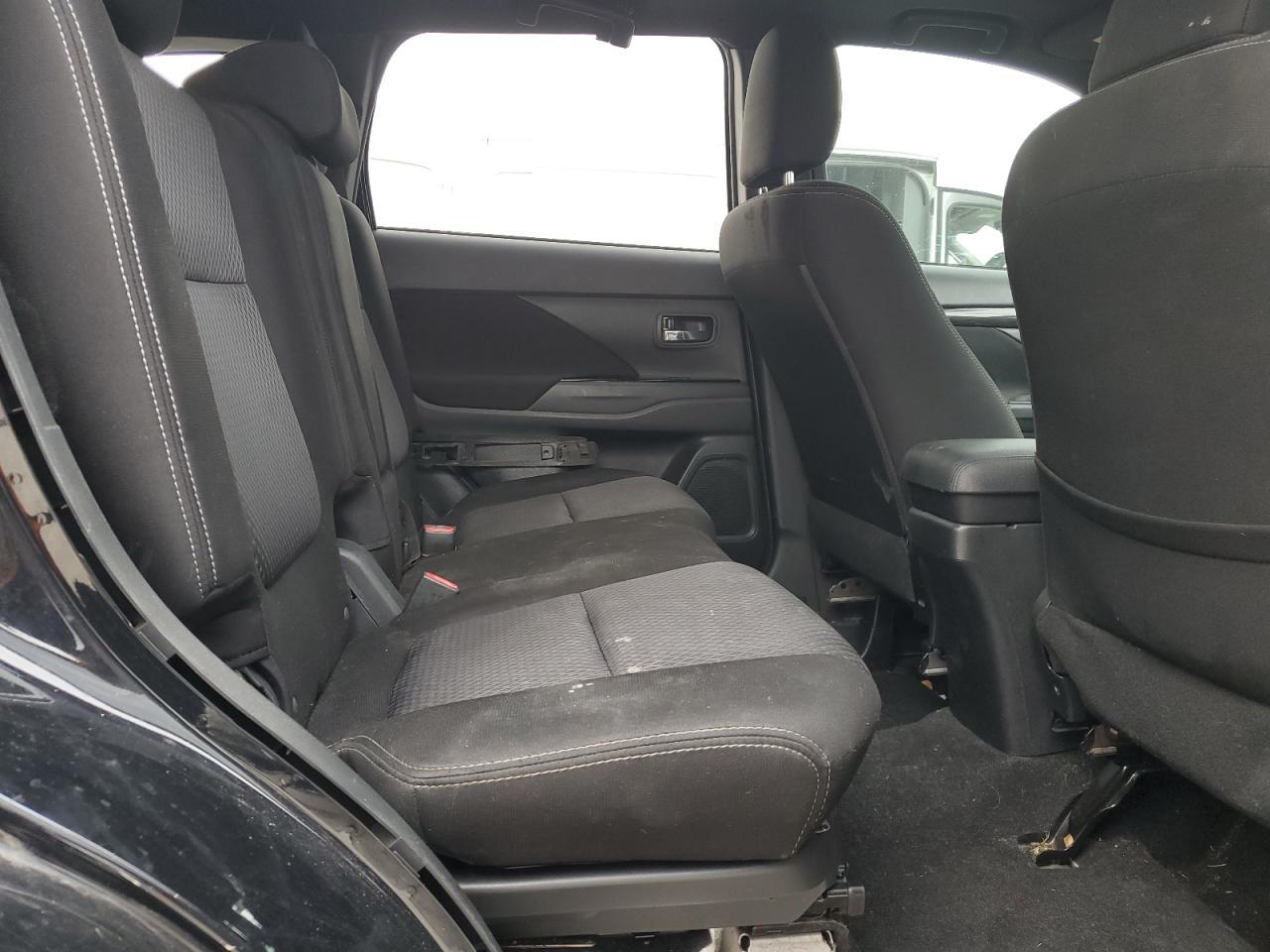 2018 MITSUBISHI outlander
