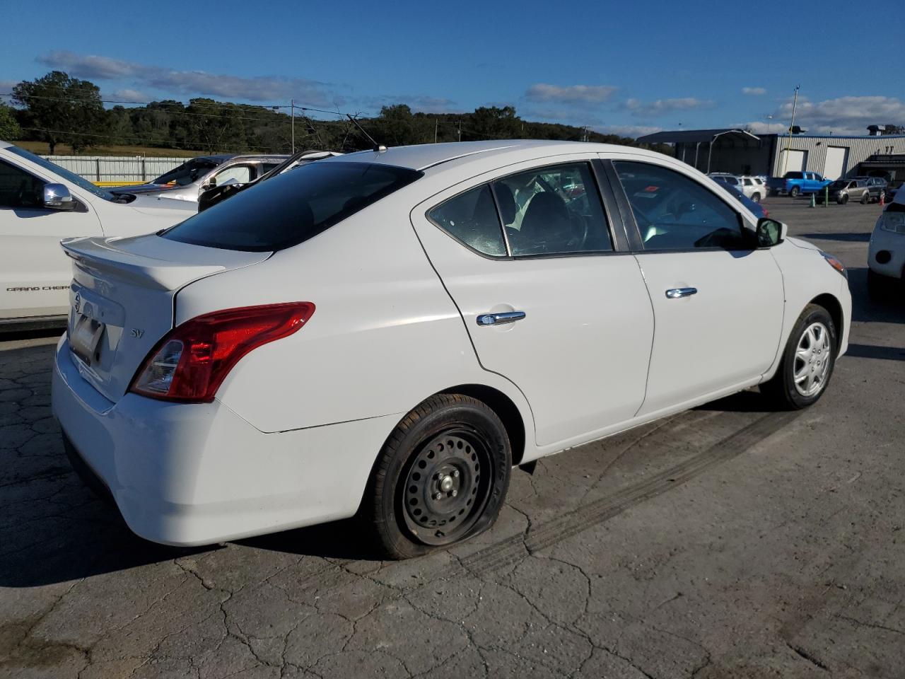 2019 NISSAN VERSA