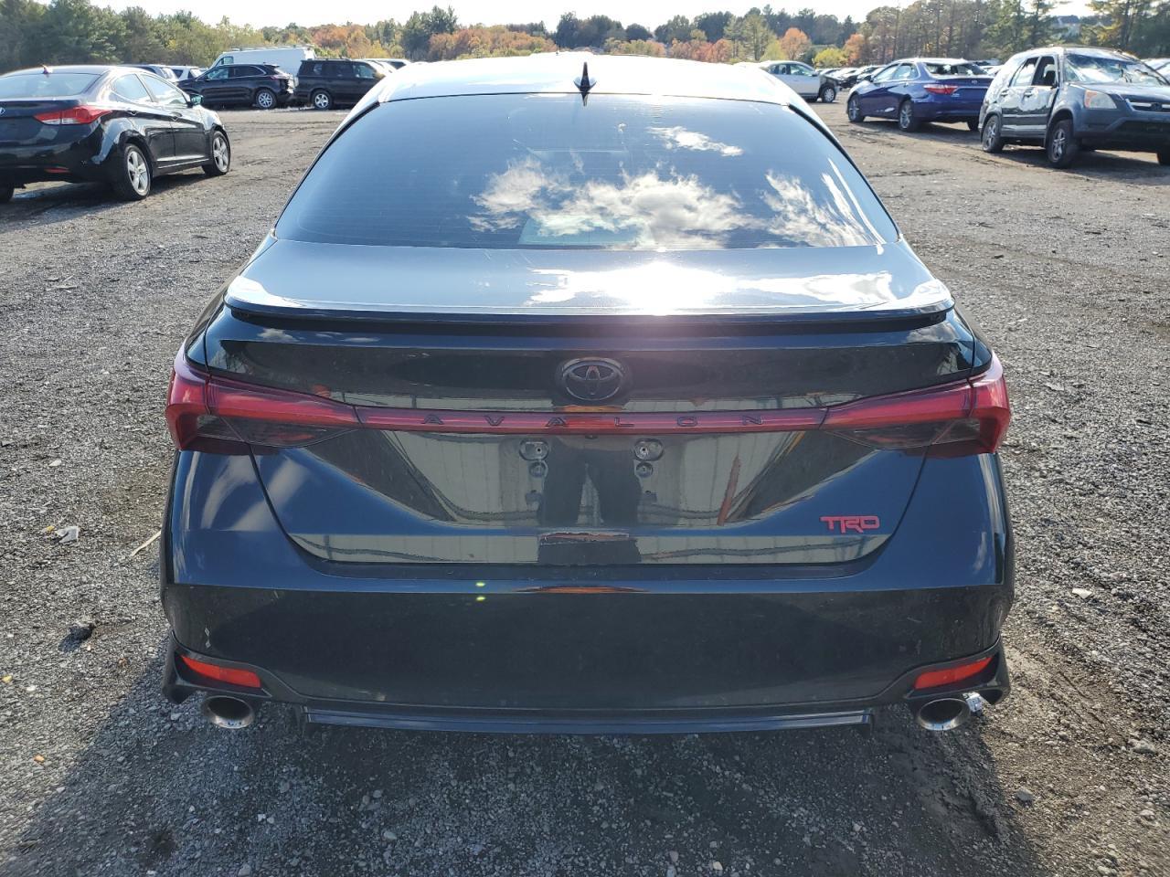 2021 TOYOTA Avalon
