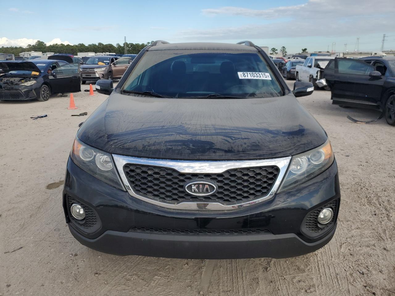 2013 KIA SORENTO
