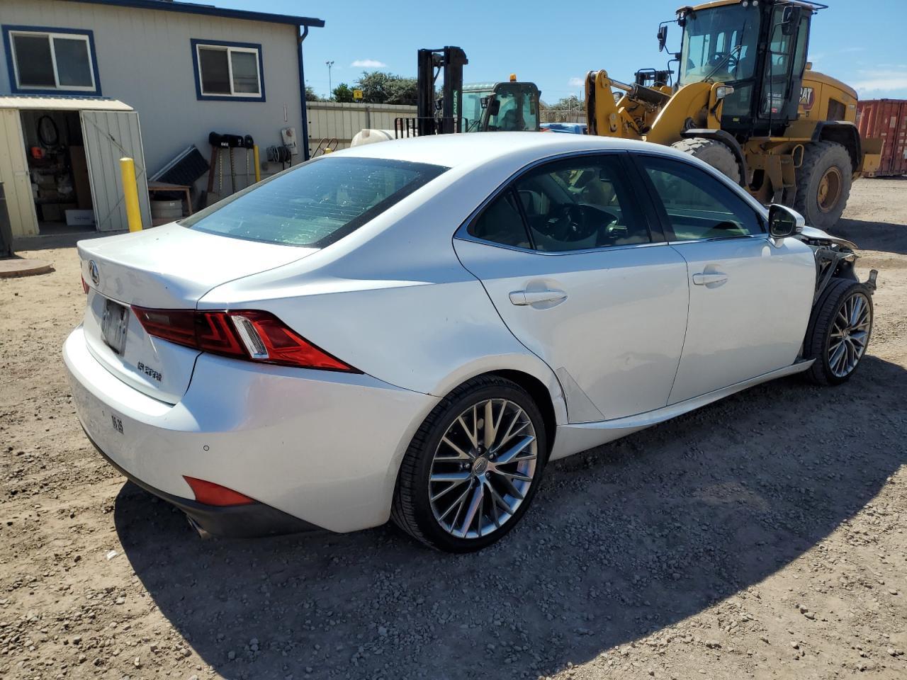 2016 LEXUS IS 200t