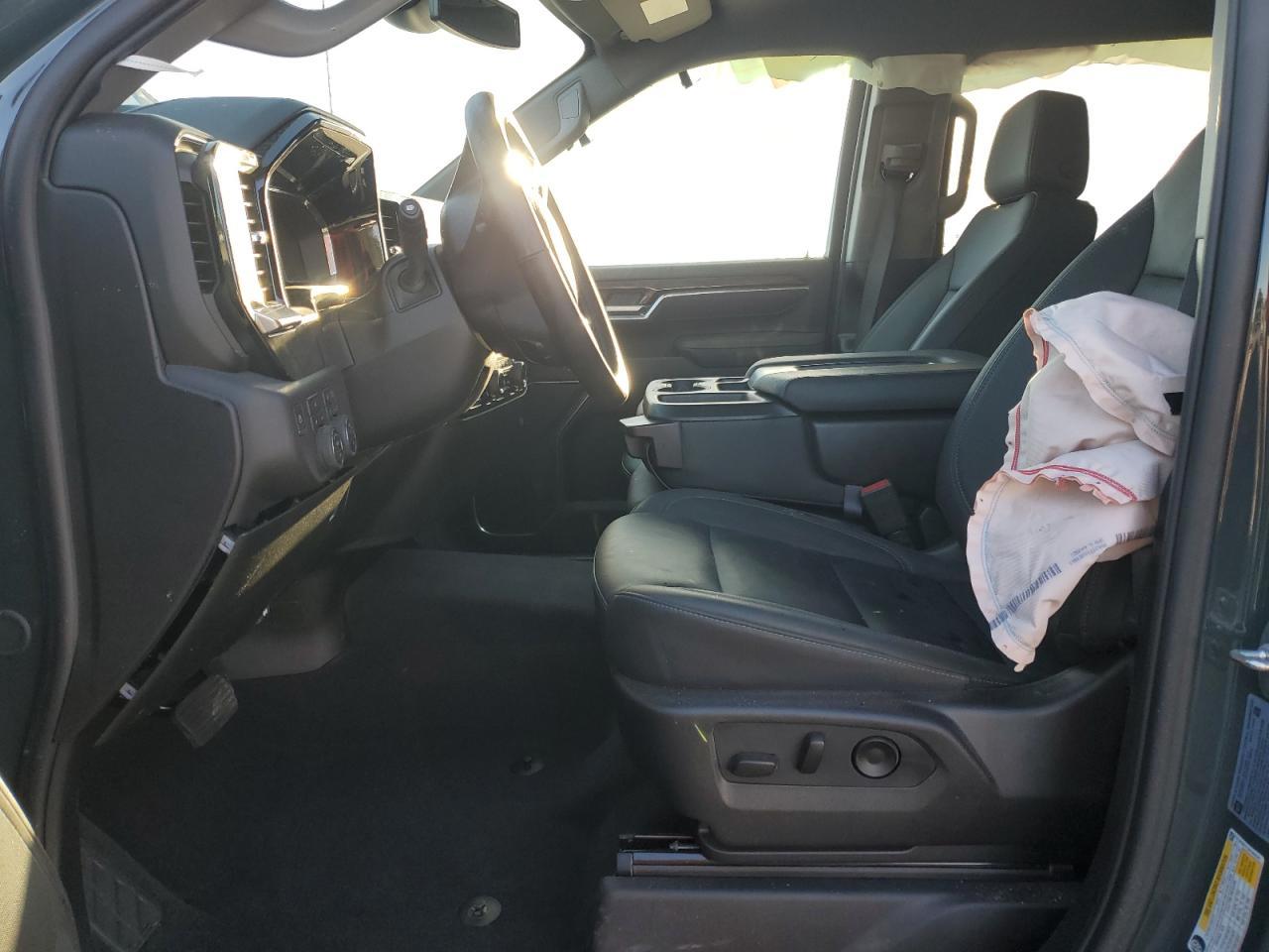 2025 CHEVROLET Silverado 2500