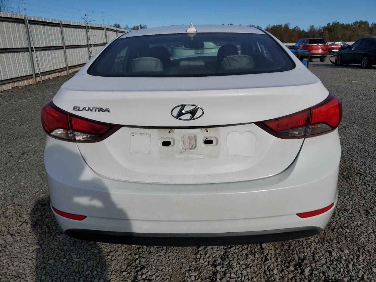 2016 HYUNDAI ELANTRA