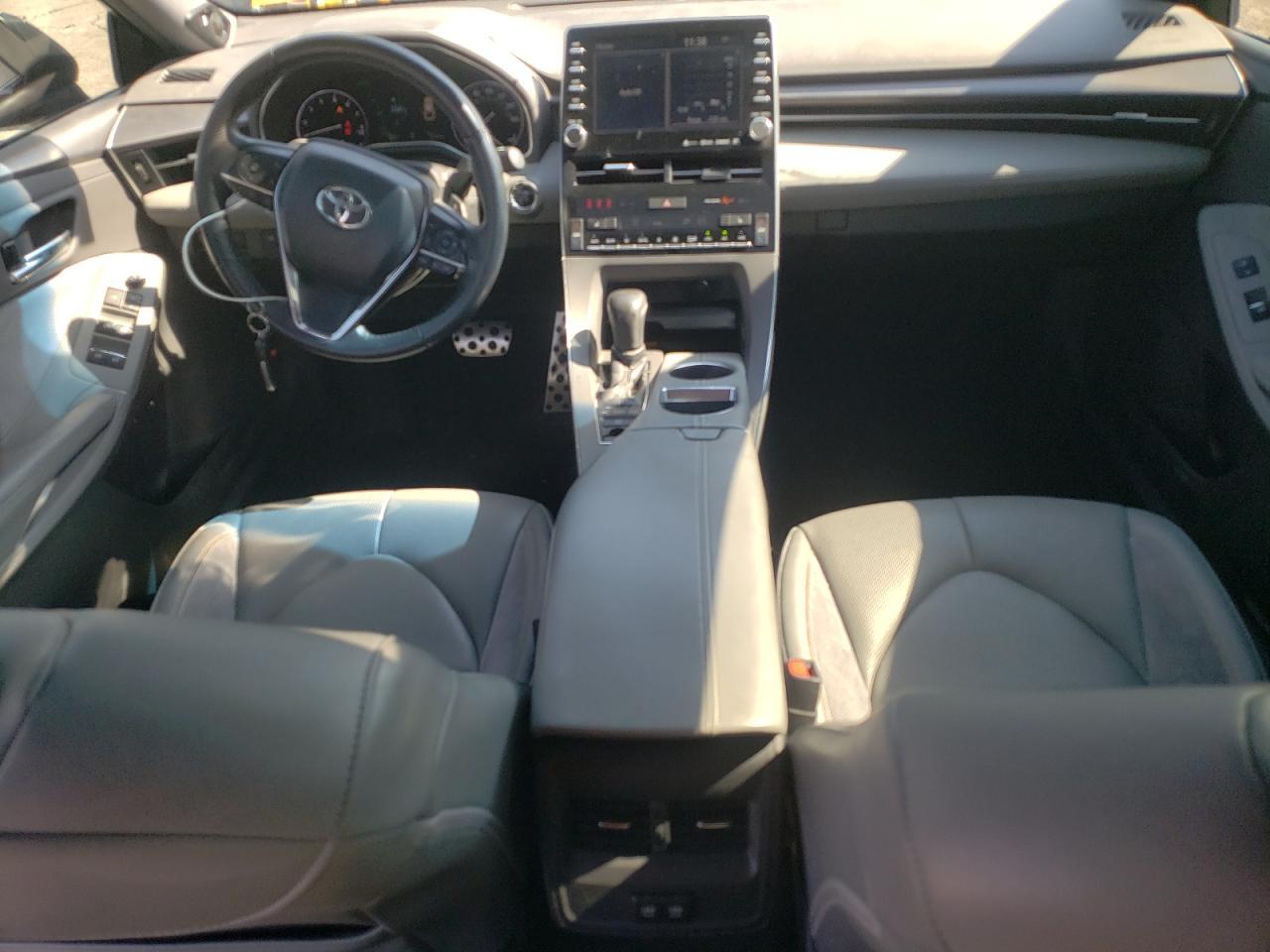 2019 TOYOTA Avalon