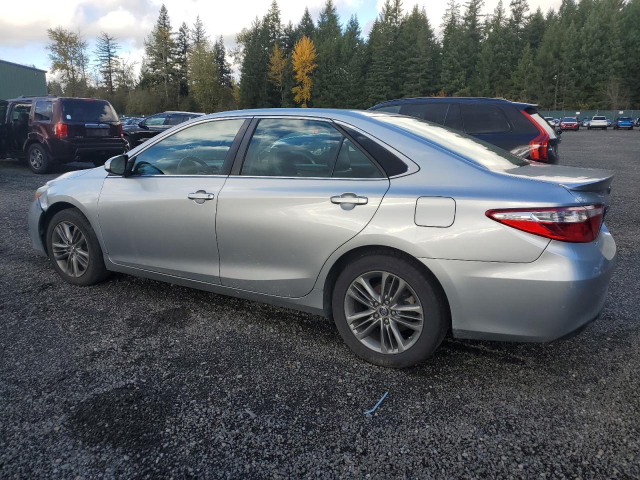 2015 TOYOTA CAMRY