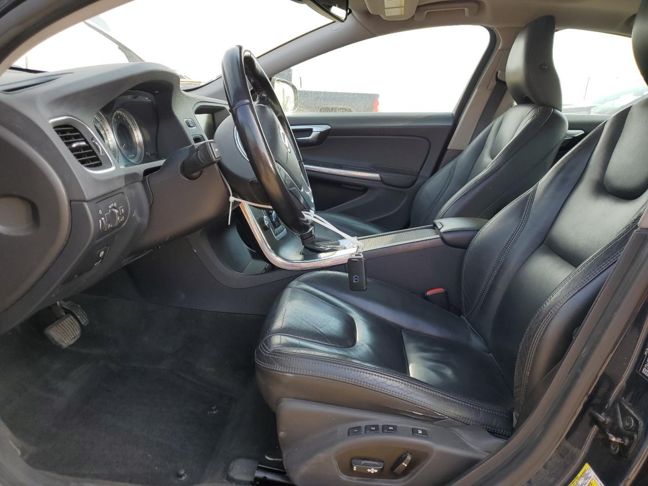 2013 VOLVO S60