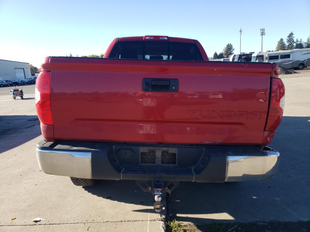2017 TOYOTA TUNDRA