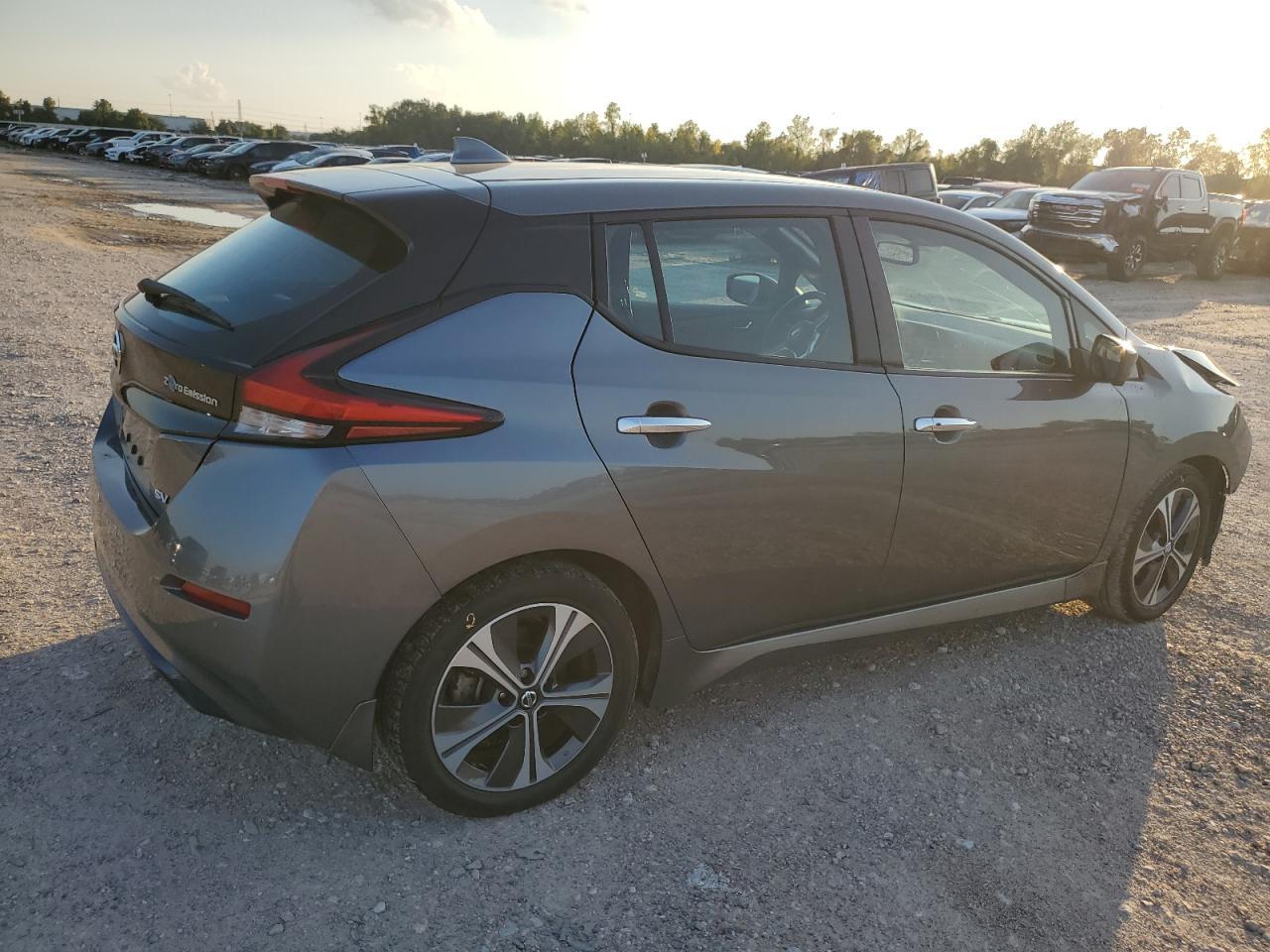 2020 NISSAN LEAF