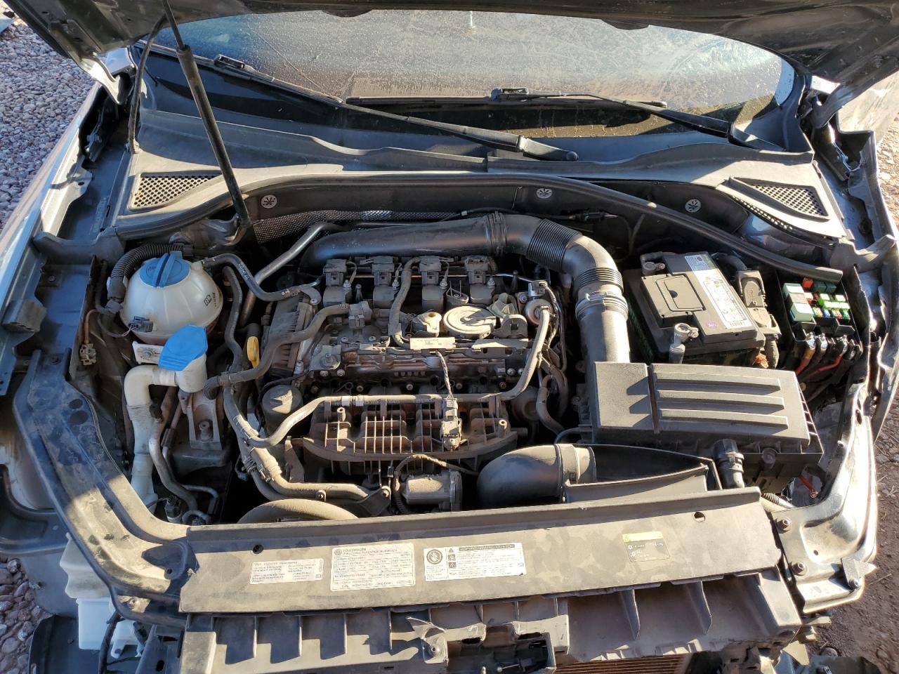 2017 VOLKSWAGEN Passat
