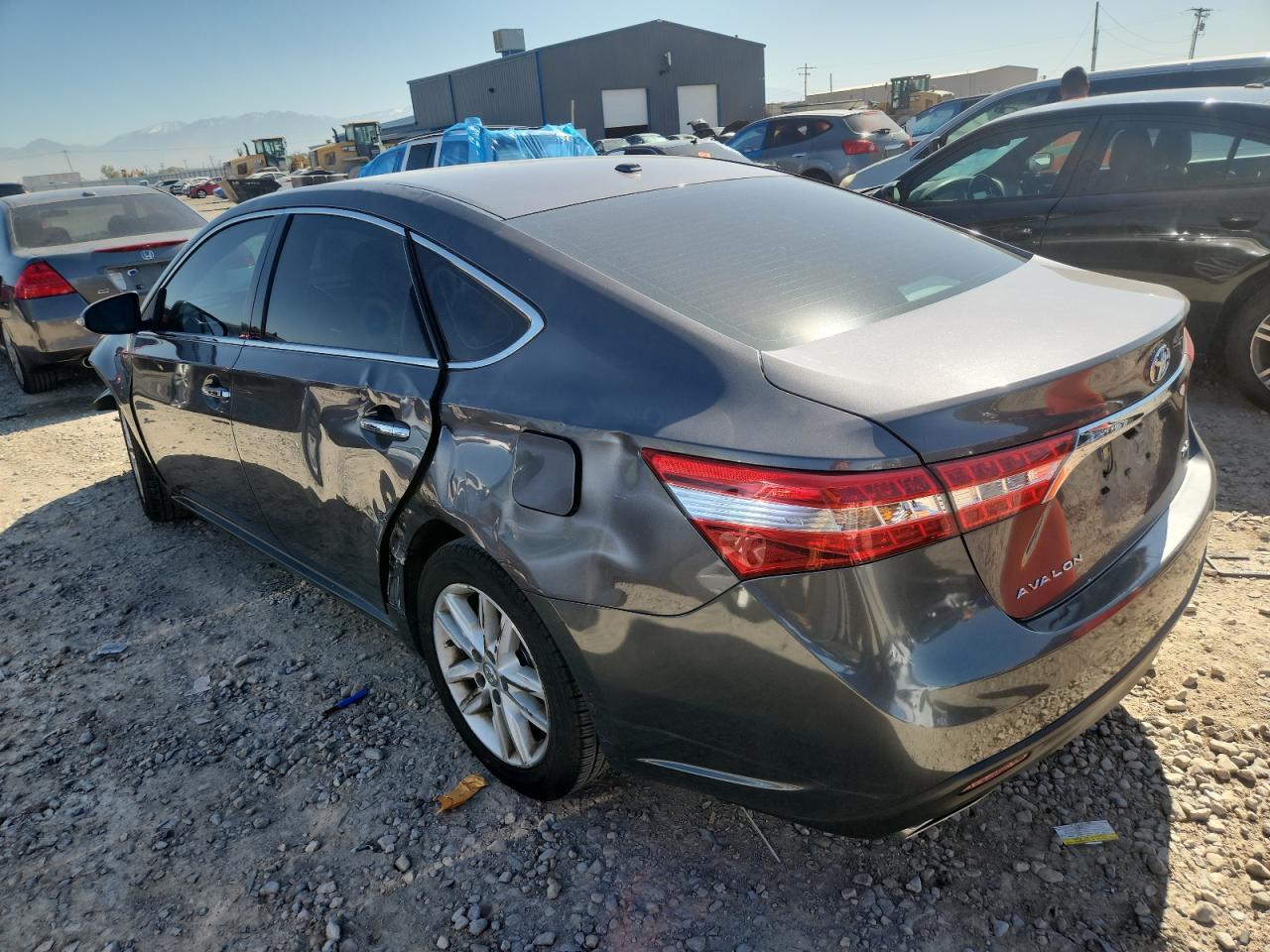 2015 TOYOTA Avalon
