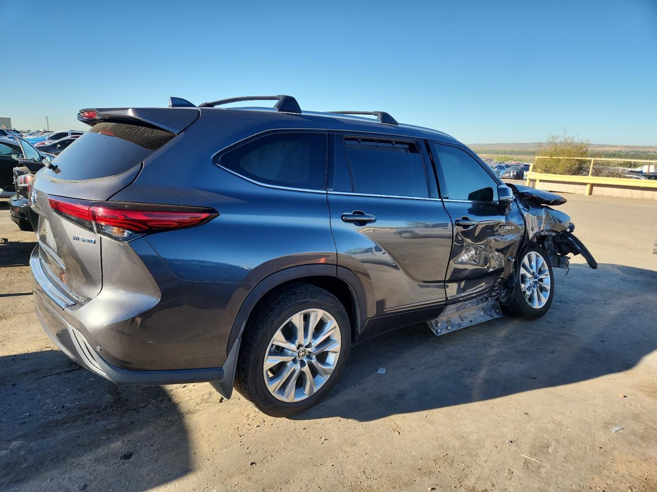 2020 TOYOTA HIGHLANDER