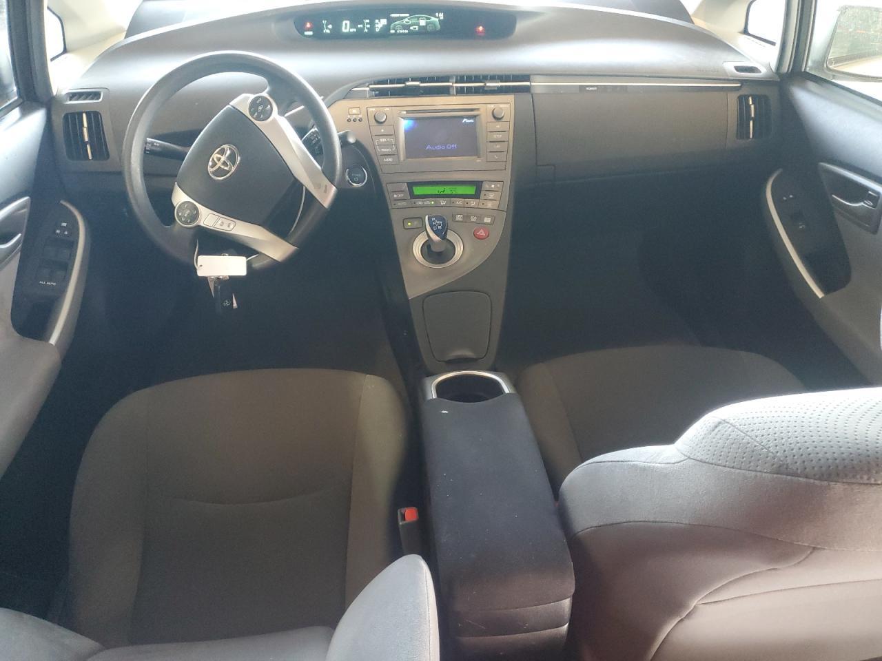 2015 TOYOTA PRIUS