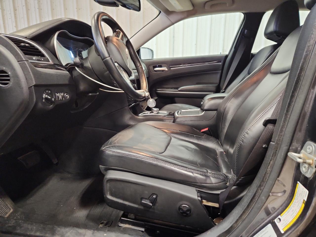 2015 CHRYSLER 300