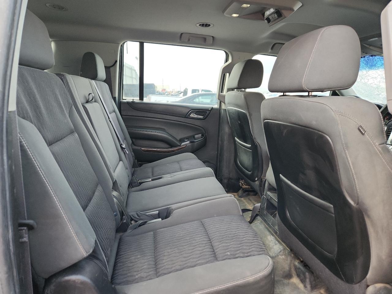 2015 CHEVROLET Suburban