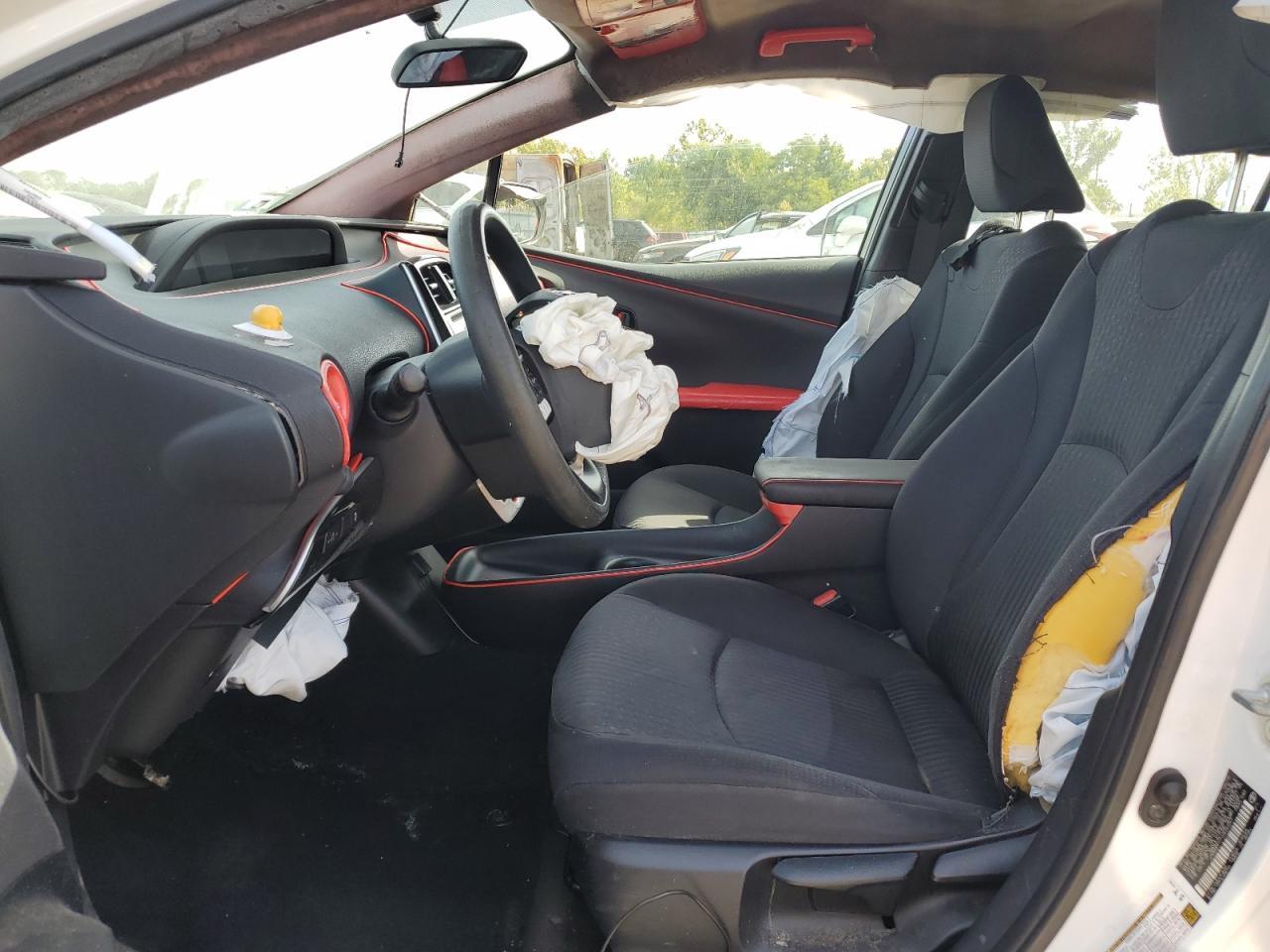 2016 TOYOTA PRIUS