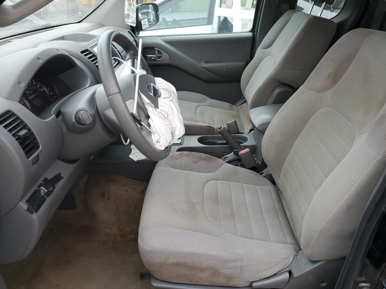 2011 NISSAN Frontier