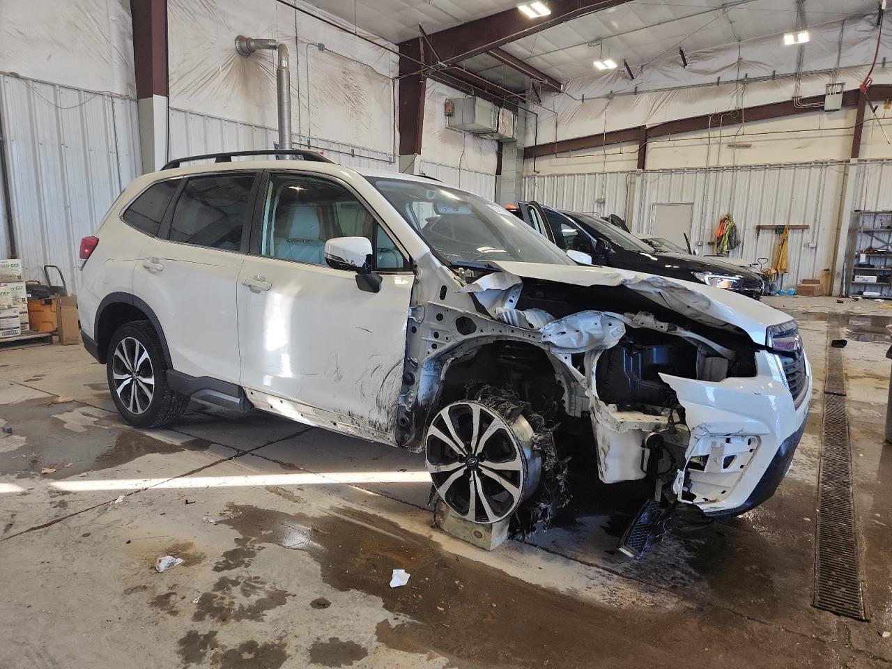 2019 SUBARU FORESTER