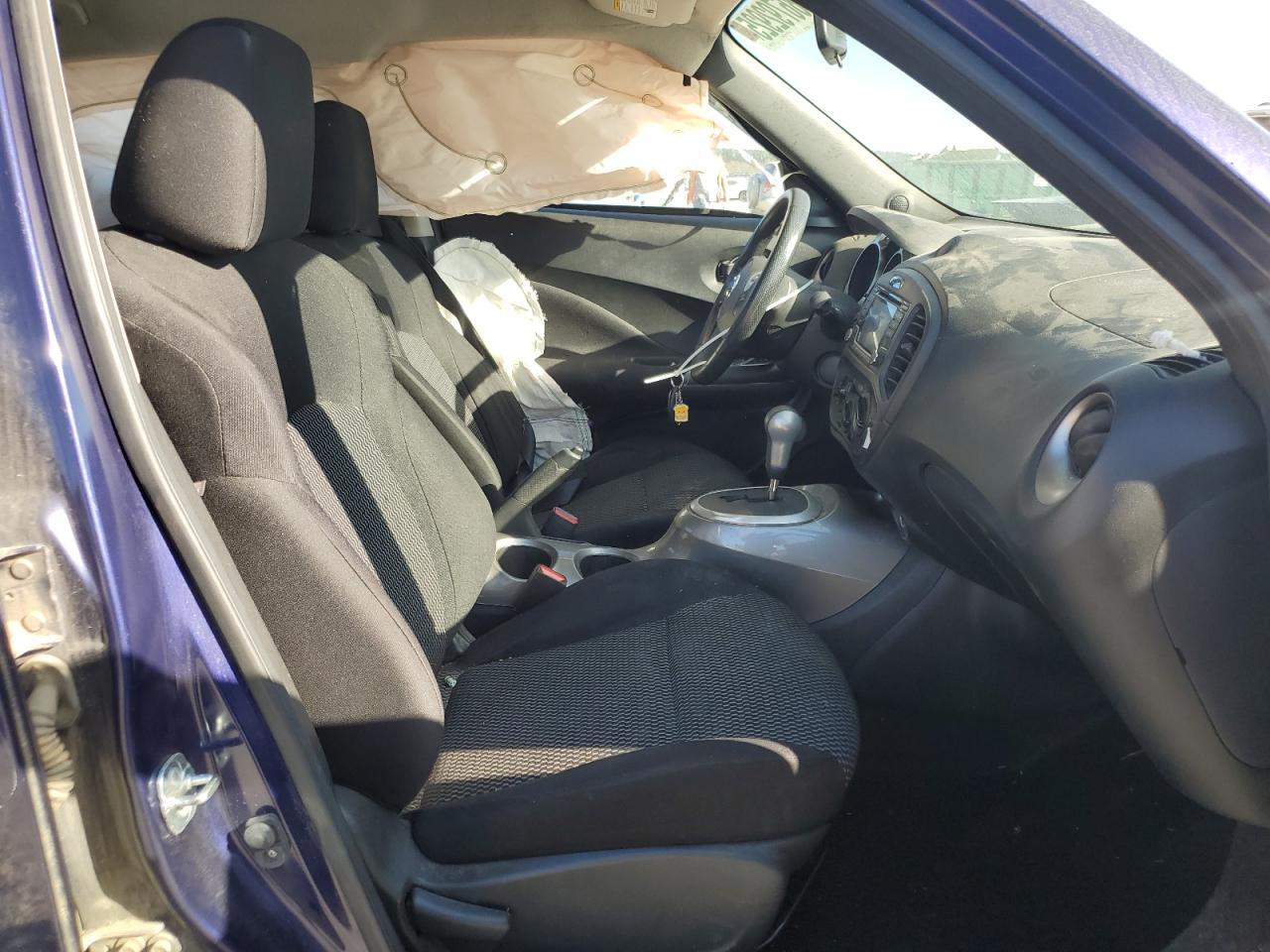 2015 NISSAN Juke