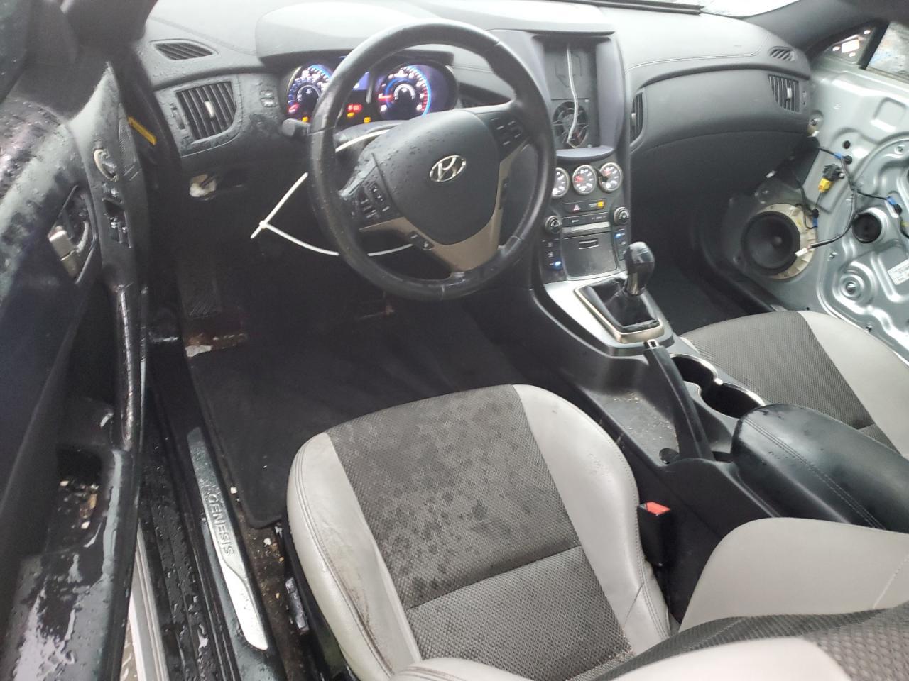 2013 HYUNDAI GENESIS