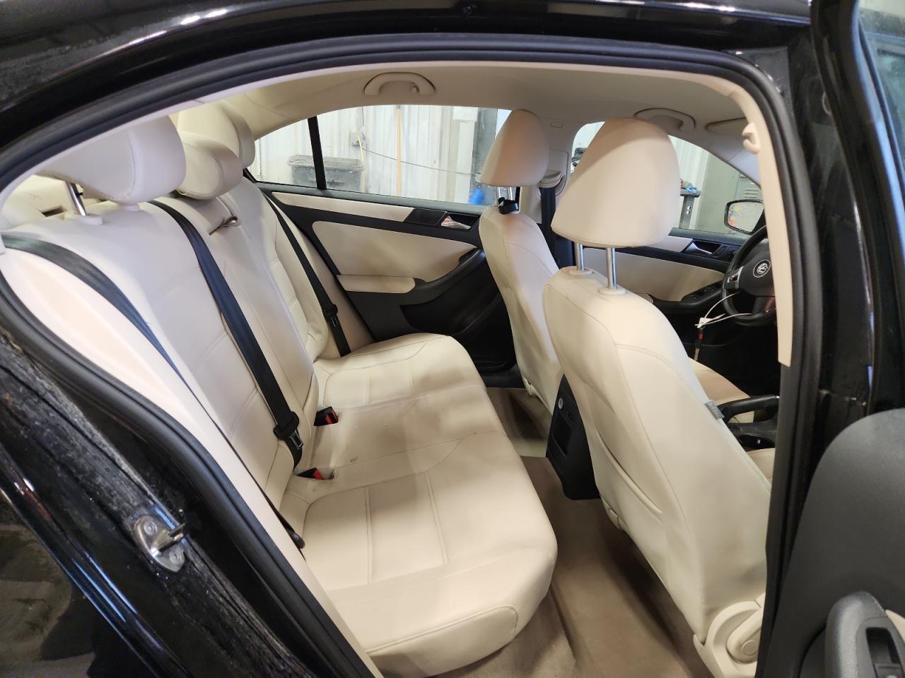 2012 VOLKSWAGEN JETTA