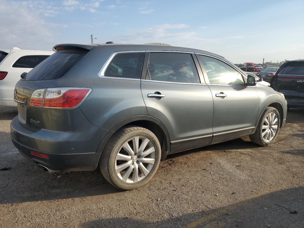 2010 MAZDA CX-9