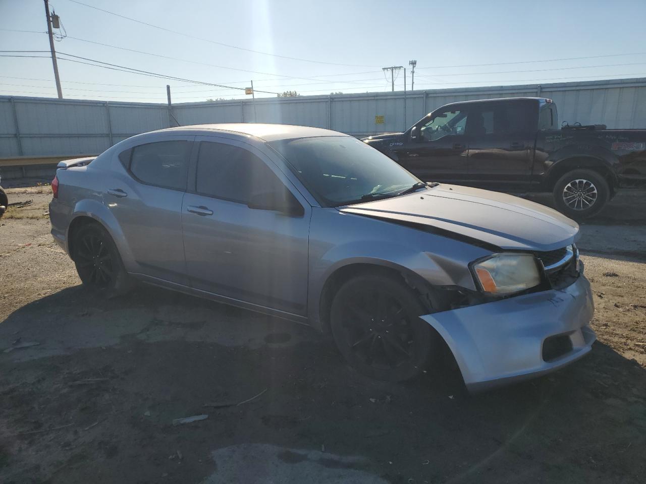 2014 DODGE Avenger