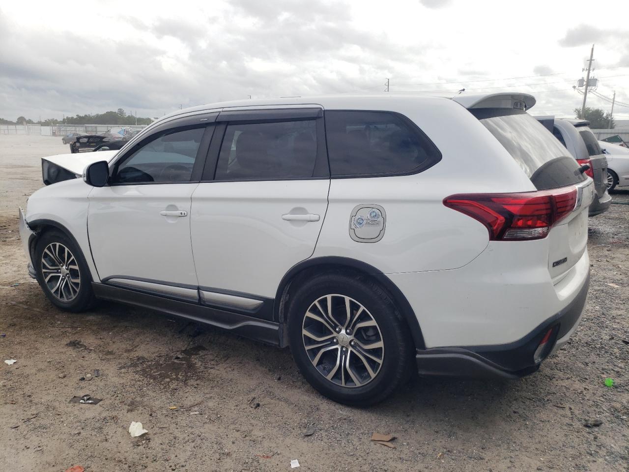 2016 MITSUBISHI outlander