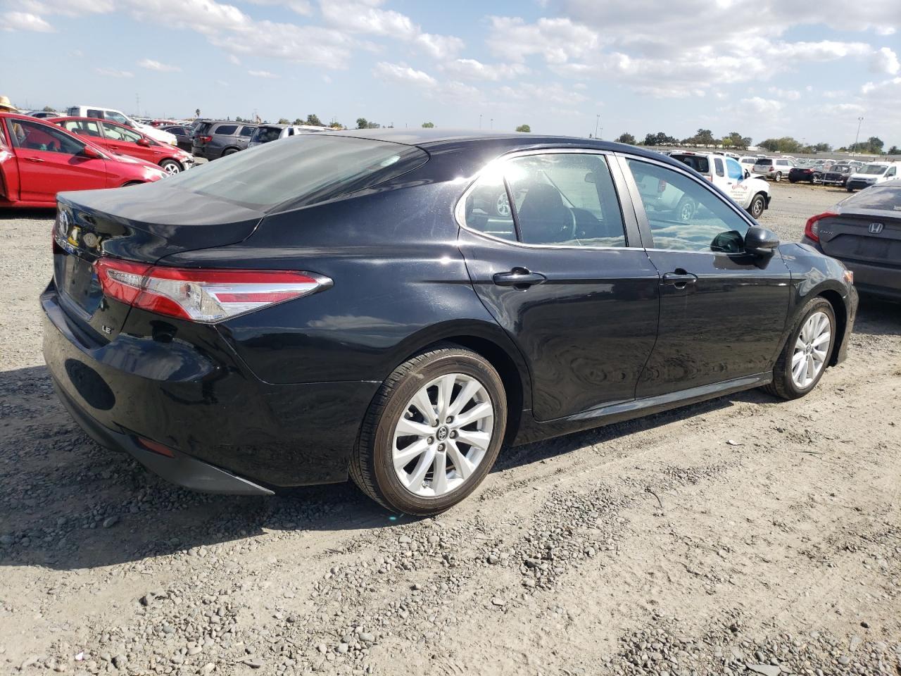 2018 TOYOTA CAMRY
