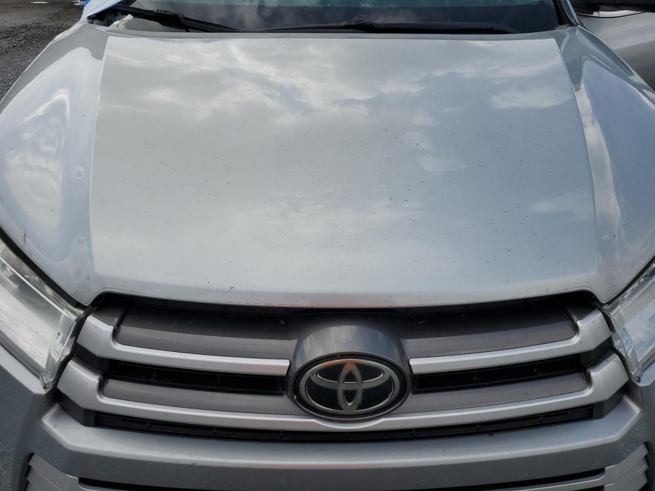 2019 TOYOTA HIGHLANDER