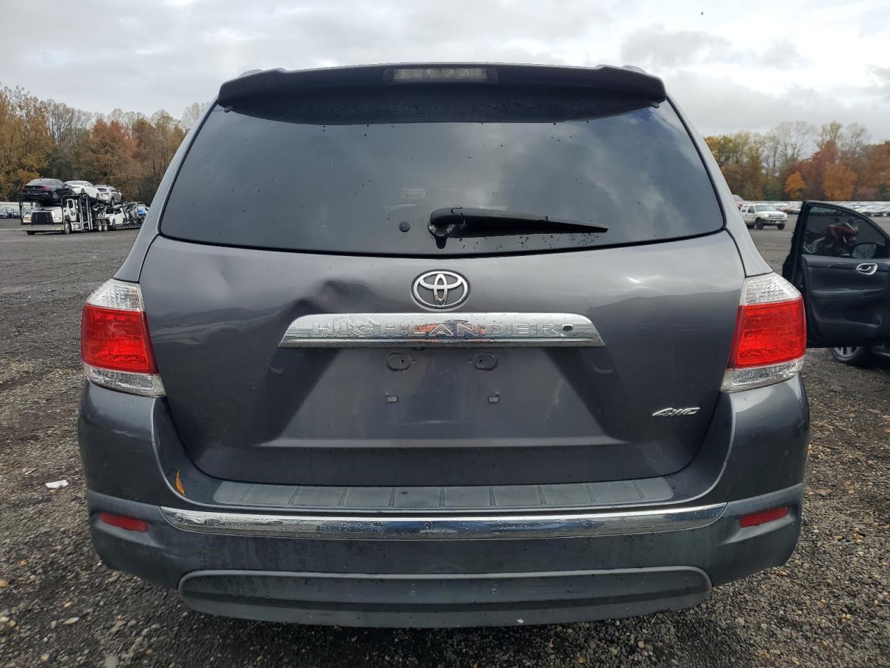 2013 TOYOTA HIGHLANDER