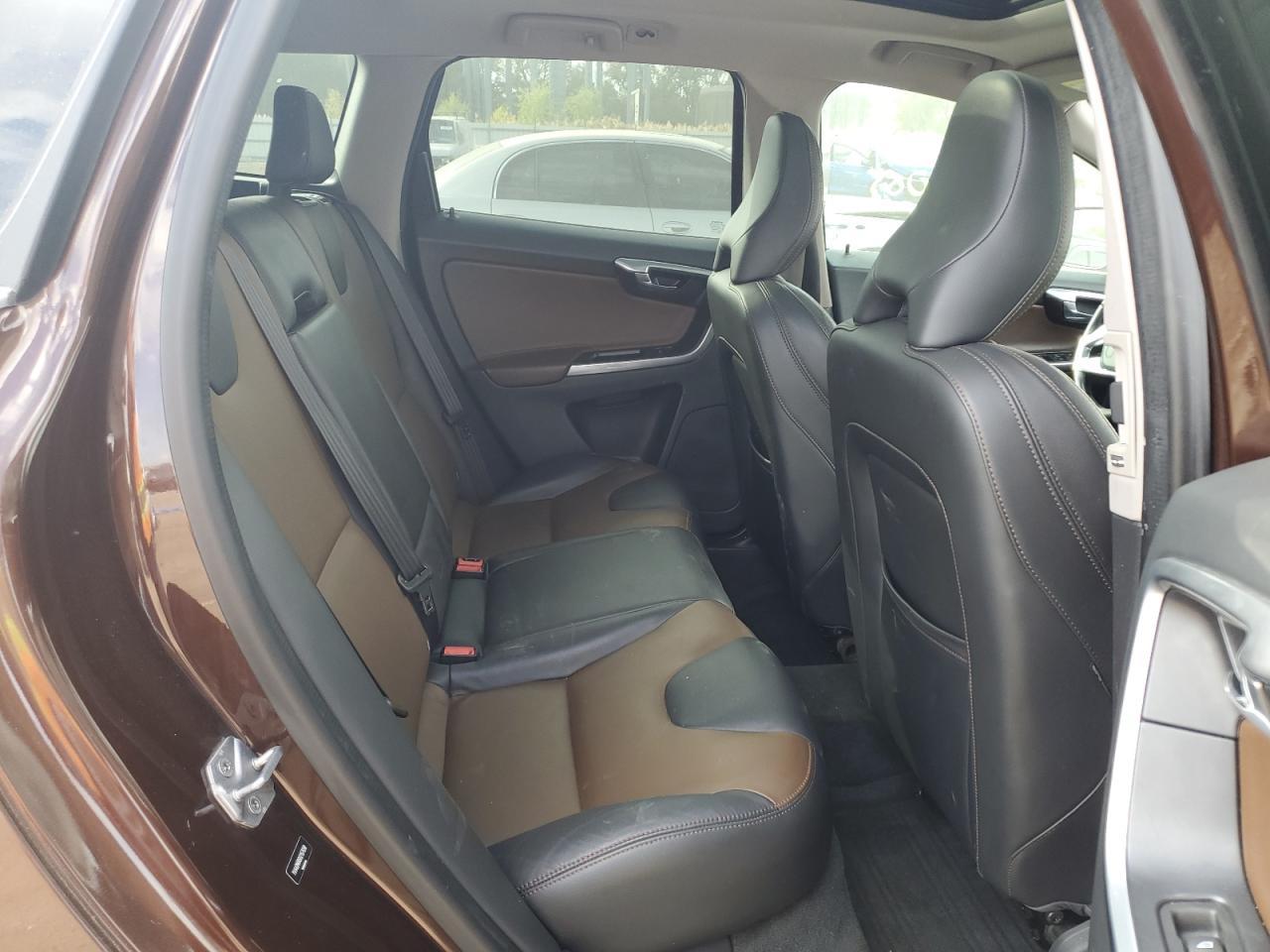 2017 VOLVO XC60