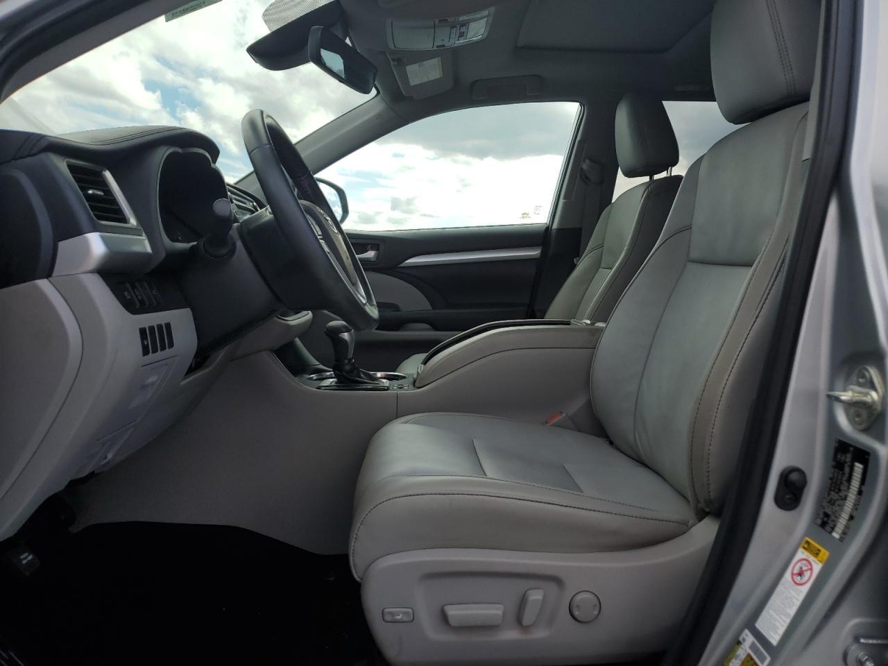 2019 TOYOTA HIGHLANDER