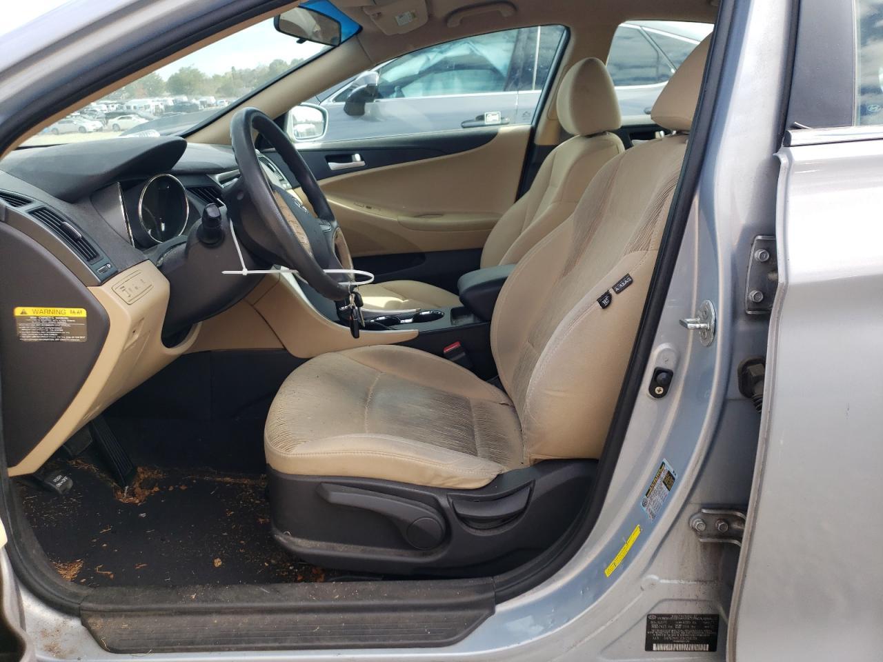2011 HYUNDAI SONATA