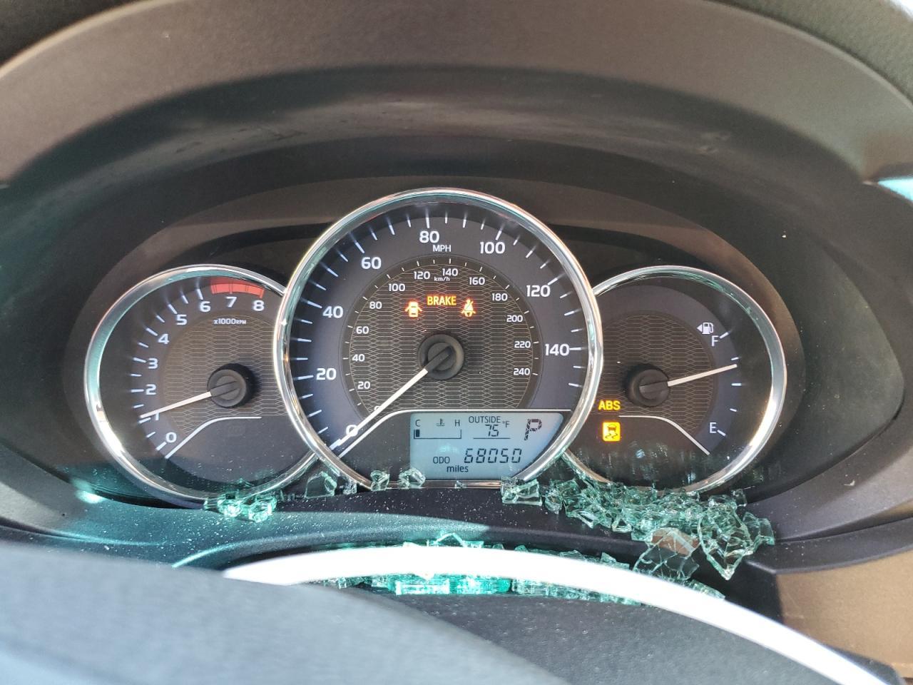 2015 TOYOTA COROLLA