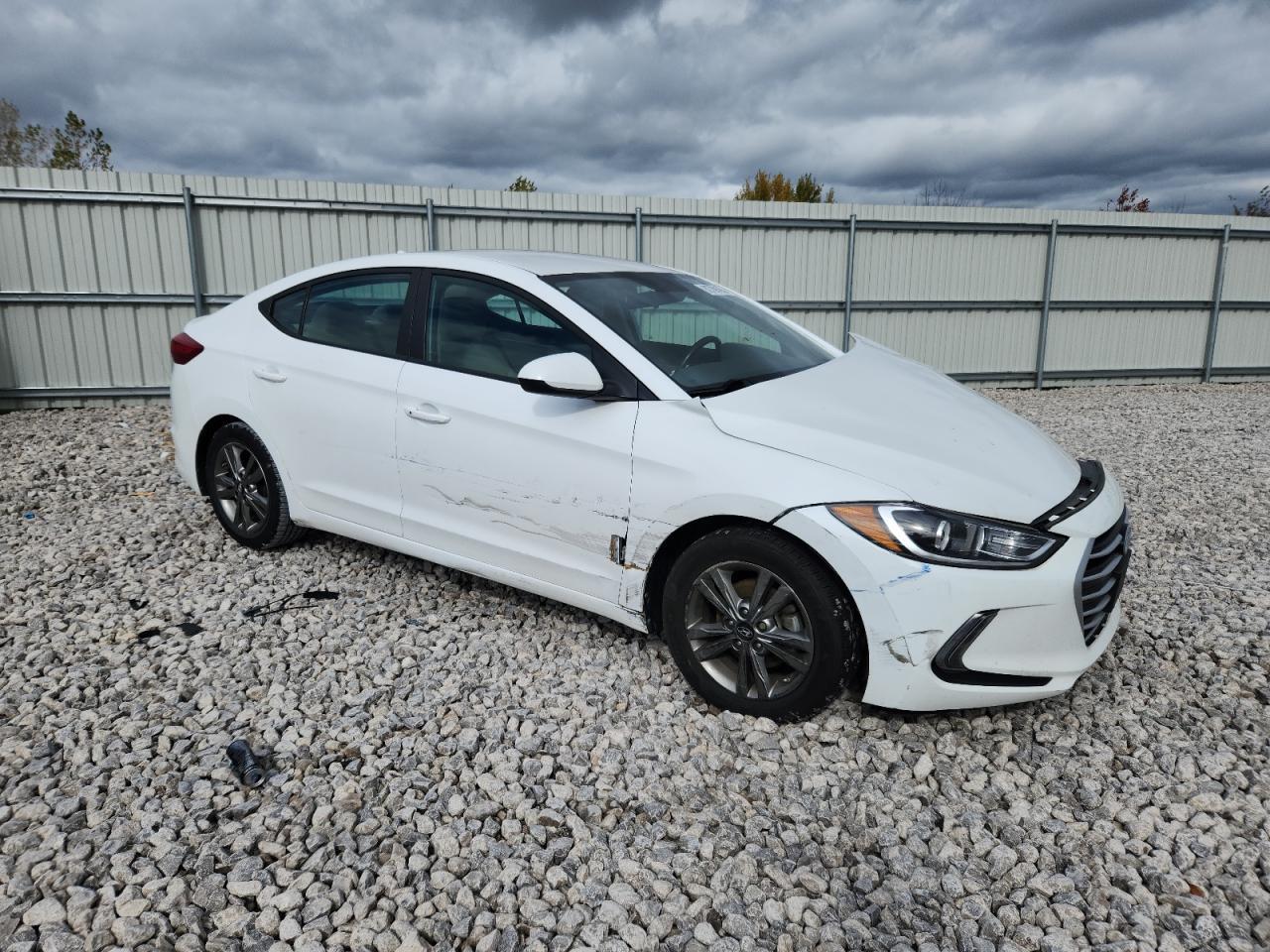 2017 HYUNDAI ELANTRA