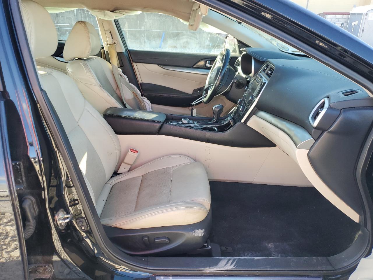 2019 NISSAN Maxima