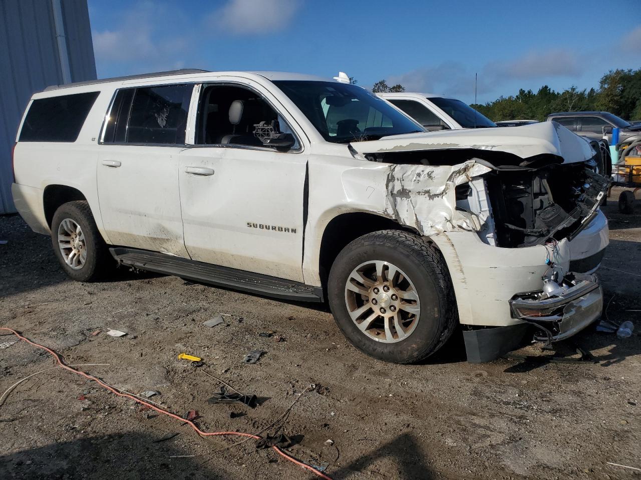 2016 CHEVROLET Suburban