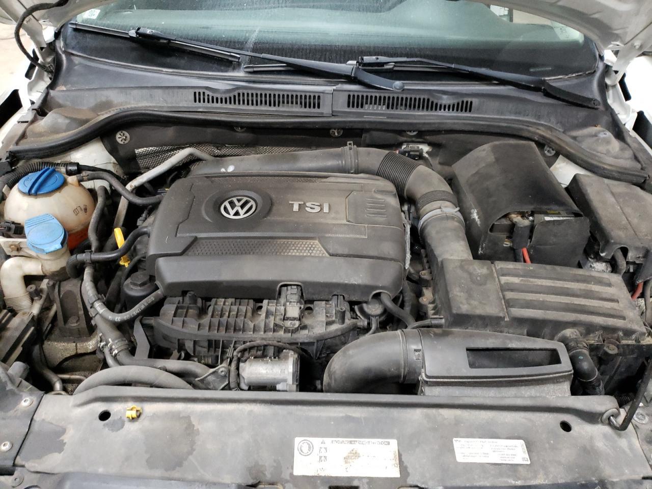 2015 VOLKSWAGEN JETTA