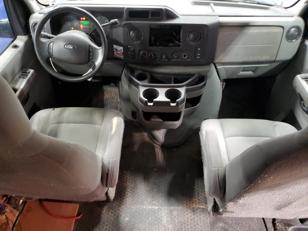 2009 FORD ECONOLINE