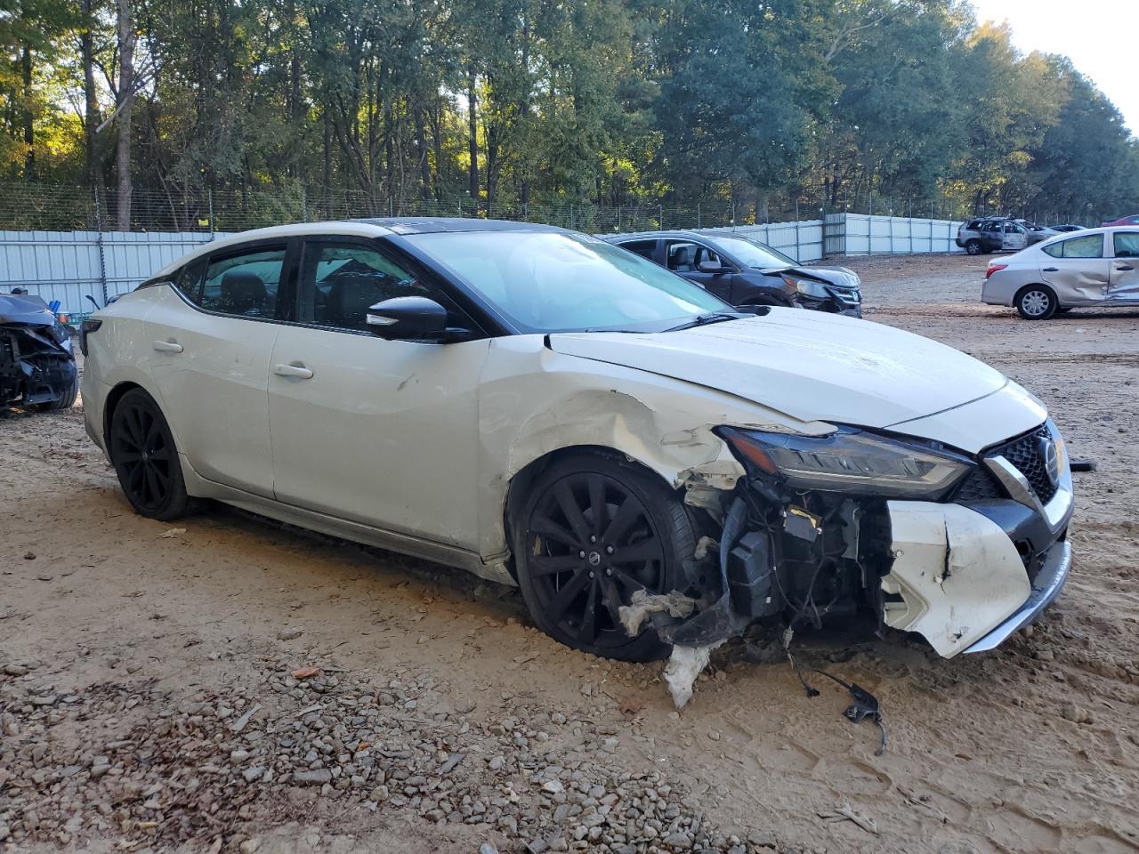 2019 NISSAN Maxima