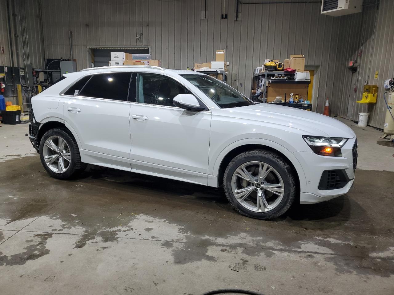 2022 AUDI Q8