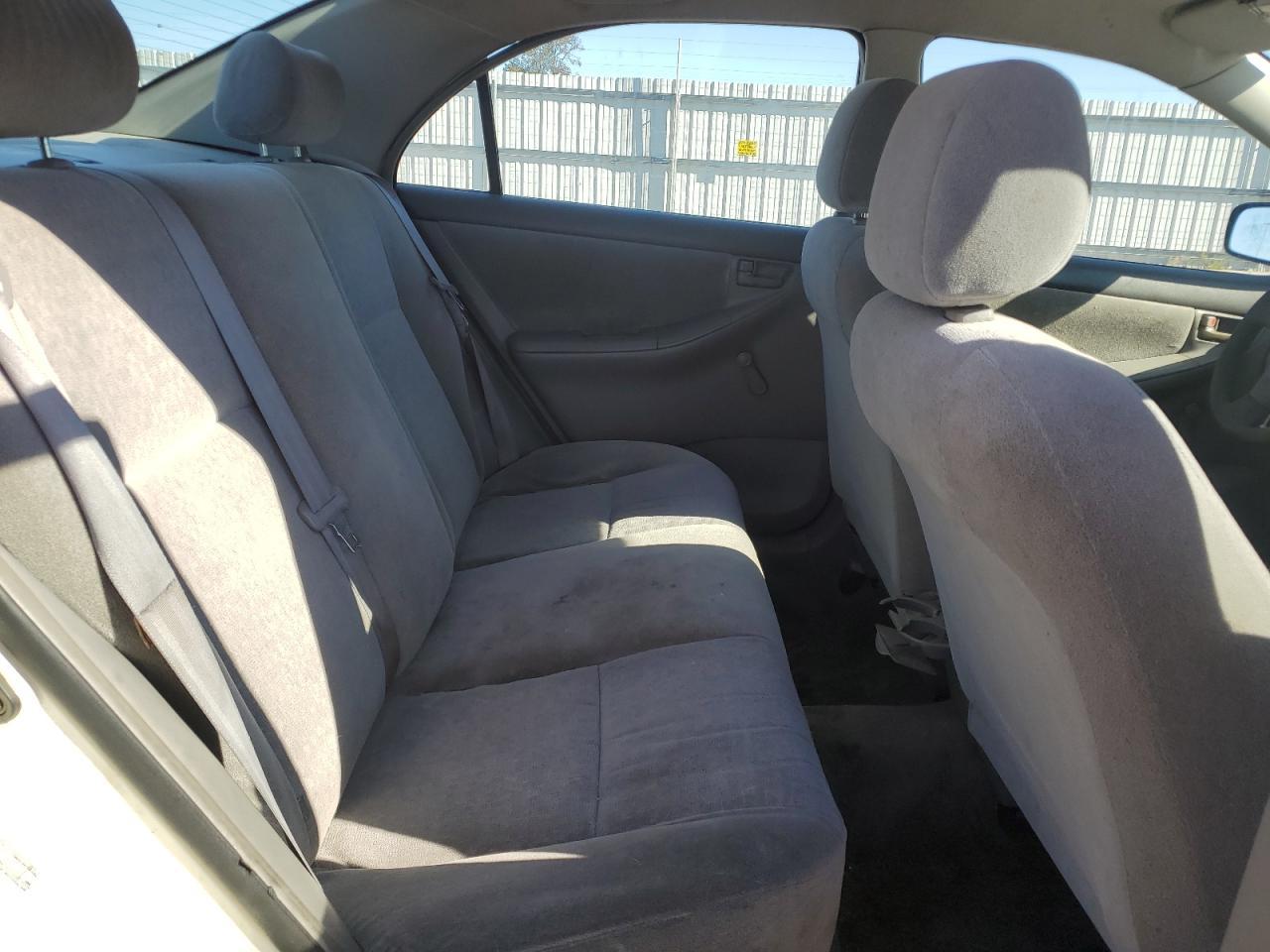 2004 TOYOTA COROLLA