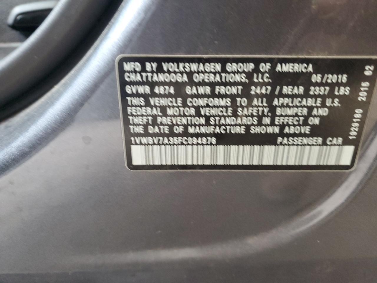 2015 VOLKSWAGEN Passat